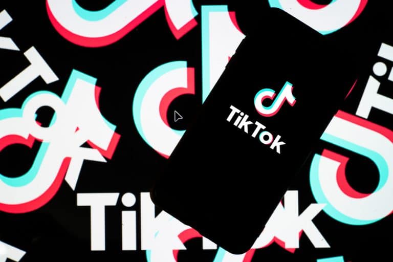 can-you-see-who-saves-your-videos-on-tiktok-itgeared