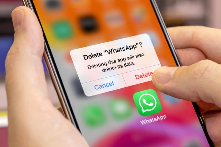 how do i know if someone deleted my number whatsapp