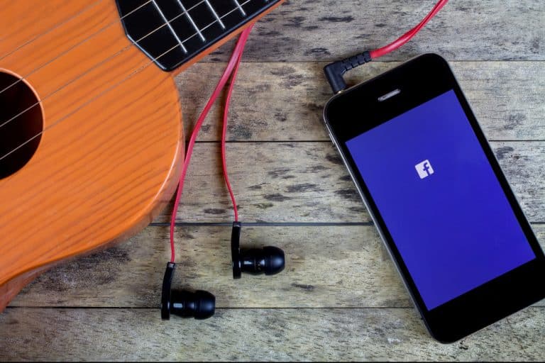 how to add lyrics to your facebook story