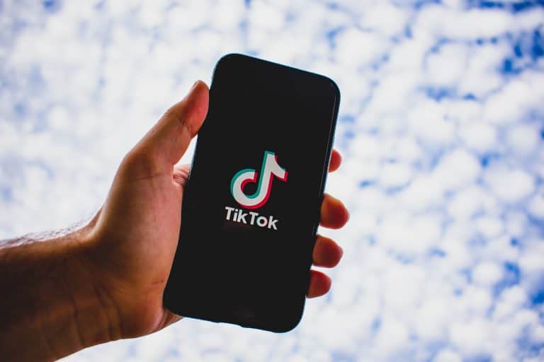 how-to-add-pictures-to-tiktok-video-itgeared