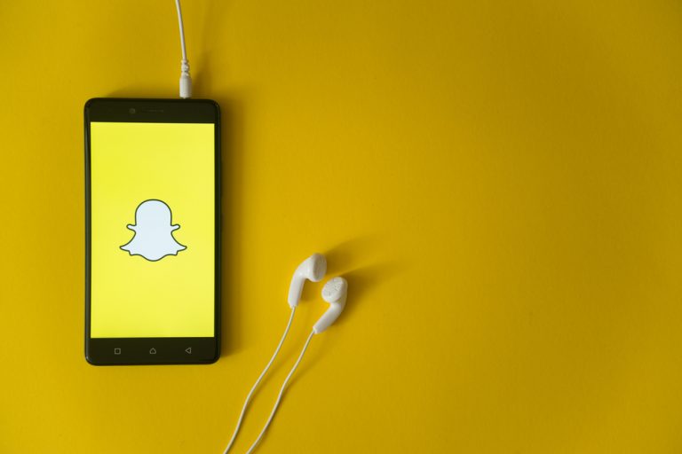 What Does the Two Arrows Mean on Snapchat? | ITGeared