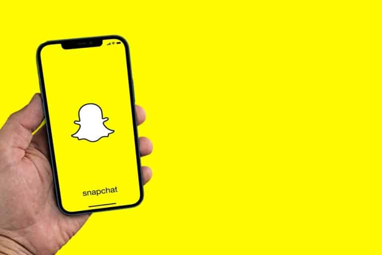 where-does-snapchat-save-photos-itgeared